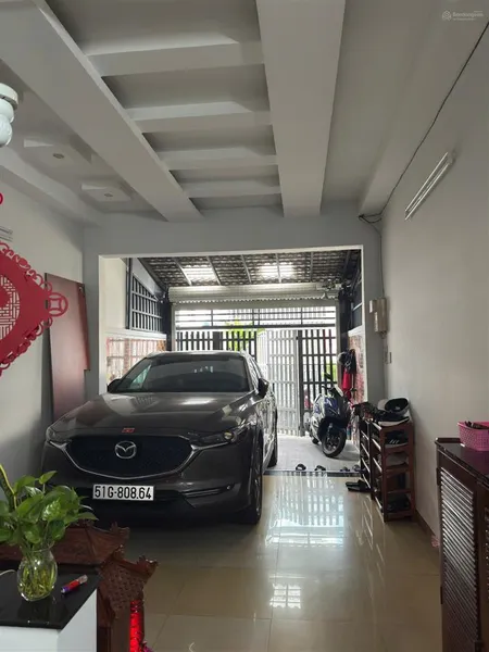 Hẻm xe hơi đường bờ bao tân thắng p tân sơn nhì dt 4mx16m giá 8,7 tỷ