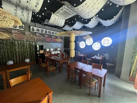 Cần bán nhà mặt tiền đường trường sơn quận 10 giá 23,5 tỷ