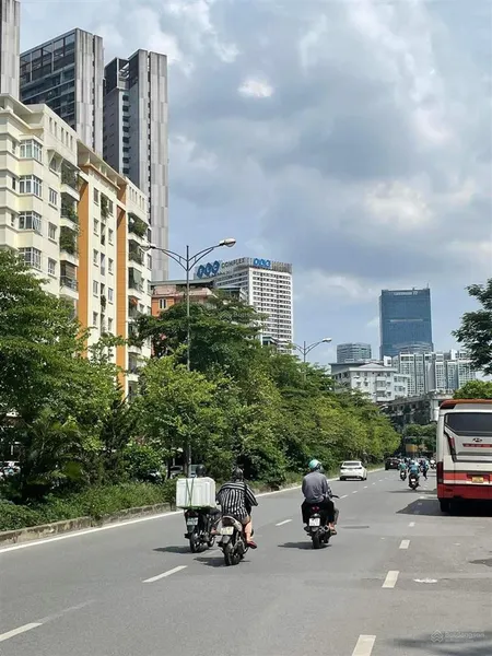 Bán nhà mặt phố nguyễn hoàng, mỹ đình, dt 76m x 6 tầng, thang máy cuối nhà.