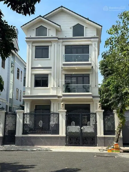 Bán 8 căn nhà phố biệt thự kdc sadeco ven sông q.7 dt 7x18m, 13x18m giá 18 tỷ 0906 615 ***