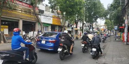 Bán căn góc 2mt huỳnh thị hai, dt 15x20m, vuông vức giá 28 tỷ tl