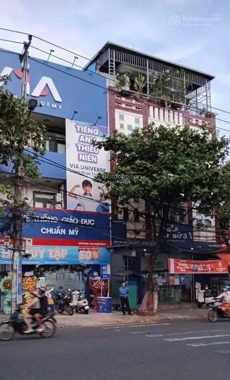 Bán nhà 3 tầng đường núi thành, gần công viên apect hải châu