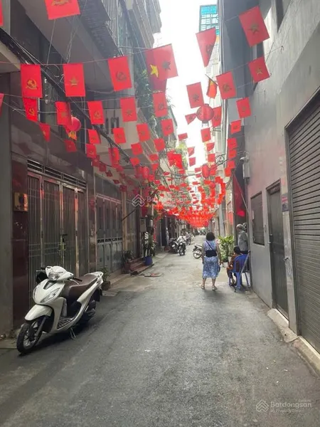 Bán chdv nguyễn khánh toàn, cầu giấy 130m2, mt 7,2m, 3 thoáng dòng tiền 160 triệu/ th 25,9 tỷ