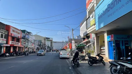 Nhà phố mặt tiền đẹp, giá rẻ nhất đường phan đình phùng, trung tâm thành phố đà lạt