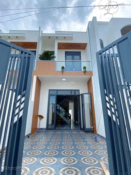 Chủ ngộp hạ giá 200tr bán nhà gần đồng khởi cây xăng đức hưng