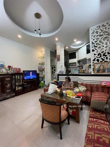 Chính chủ cần bán nhà 4t, huỳnh thúc kháng, đống đa, hà nội dt 52m2 giá 9,8 tỷ sổ đỏ cất két