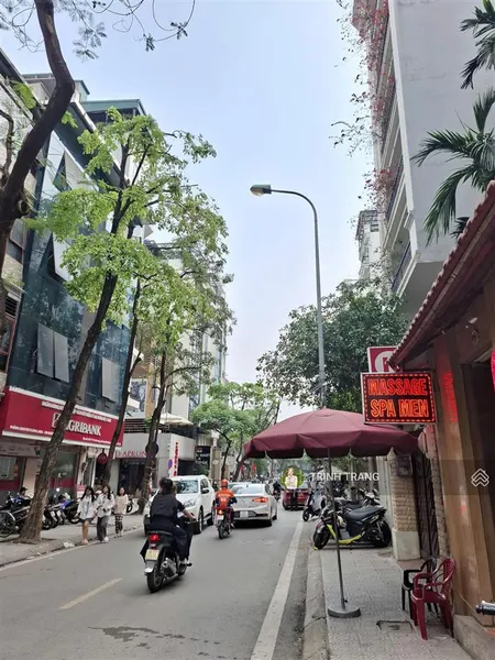 Siêu vip. bán nhà linh lang liễu giai oto vỉa hè rộng rãi, kinh doanh 700tr/m