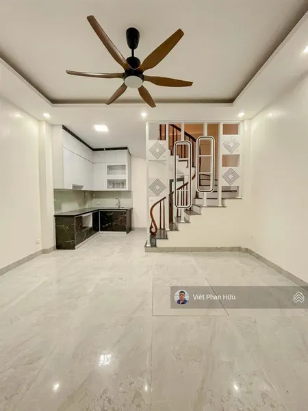 Bán nhà đồng cổ tây hồ, ngõ thông, kinh doanh, gần phố, rất gần ô tô, 36m2*5t 8,2 tỷ
