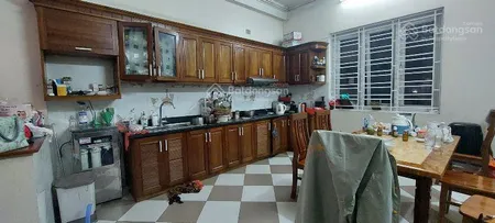 Nguyễn khuyến văn quán 50m 5 tầng ô tô đỗ cửa mt 5m hơn 9đ sẵn ô chờ thang máy