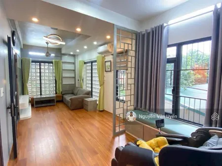 Huỳnh thúc kháng nhà đẹp thang máy 5 tầngfull nội thất, ngõ thông ba gác tránh giá 8,5 ty