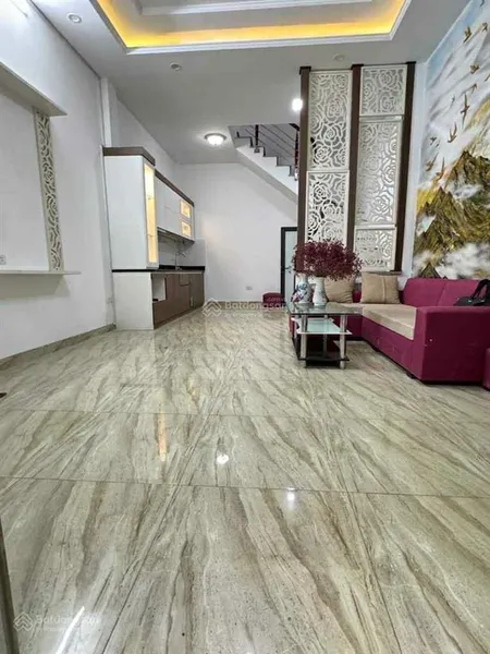Bán nhà đại la, 48m2, 6,85 tỷ, 5 tầng, 10m ra mặt phố, sổ đỏ chính chủ, đẹp, 2 mặt thoáng sáng