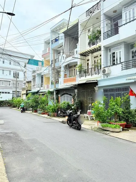 Bán nhà 1/hxh 8m quang trung khu phân lô vip p8, gv, dt 4,05mx17m, 3 lầu, giá 8,2 tỷ tl