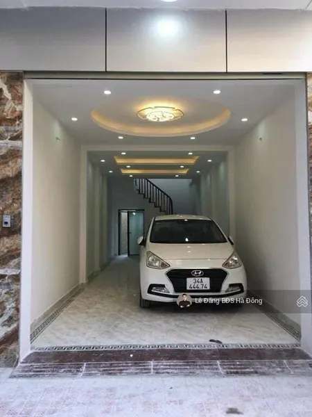 Hot ô tô ngủ trong nhà ngõ rộng ở luôn. 40m2 4 tầng ngay gần đại lộ thăng long