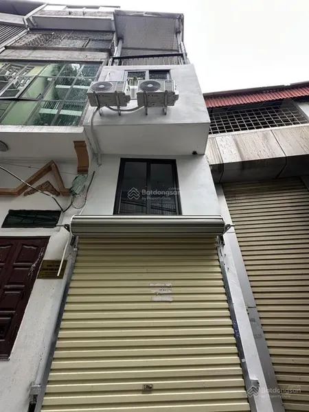 Bán nhà trần khát chân 15m 4 tầng nhỉnh 2 tỏi hiếm mặt ngõ su cóc chạy trung tâm hai bà