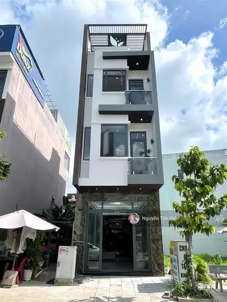Nhà phố 3 tầng sổ hồng hoàn công mặt tiền kinh doanh