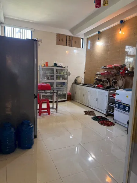 Bán nhà 1 trệt 1 lầu khu Chợ Chùa Bến Tre.Có sẵn nội thất và sổ hồng riêng