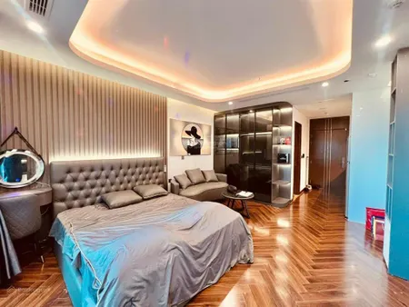 Bán căn hộ studio 37m2 nội thất đẹp giá tốt có thể cho thuê được luôn giá chỉ 2 tỷ