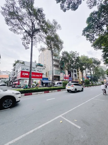 Bán gấp nhà 7 Tầng Mặt Tiền an Dương Vương quận 5 (162m²)