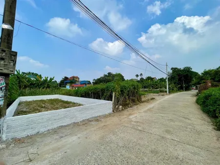 Cần bán nhanh lô đất 69m2 trục chính bình yên giá 2.6 tỷ cực hot ko có lô thứ 2 tại hoà lạc