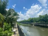 Lô góc 256m2 , full thổ cư, ngay bờ sông rẻ nhất khu, xây biệt thự vườn ven sông, kinh doanh cfe