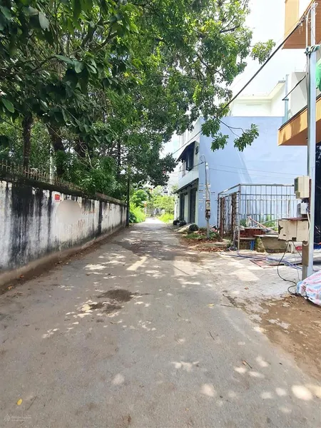 Bán lô đất 107.8m2, ngang 4.2m, hẻm xe hơi thông, đ. võ văn hát, p. long trường, quận 9