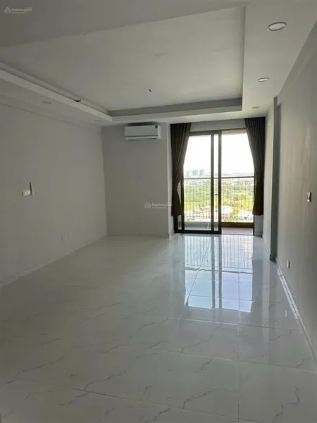 Bán căn hộ studio view hồ bơi, hướng đông nam giá chỉ 1,3 tỷ bao thuế phí 0938 903 ***