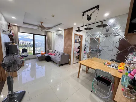 Bán căn góc ct2phước hải 2pn 2wc view mặt tố hữu, có sổ hồng ,full nội thất.