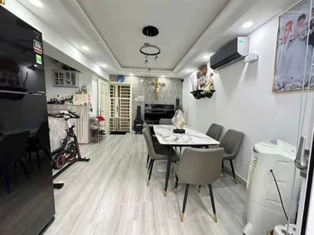 Bán gấp căn hộ 2pn bàu cát 2 lô thang máy có sổ hồng
