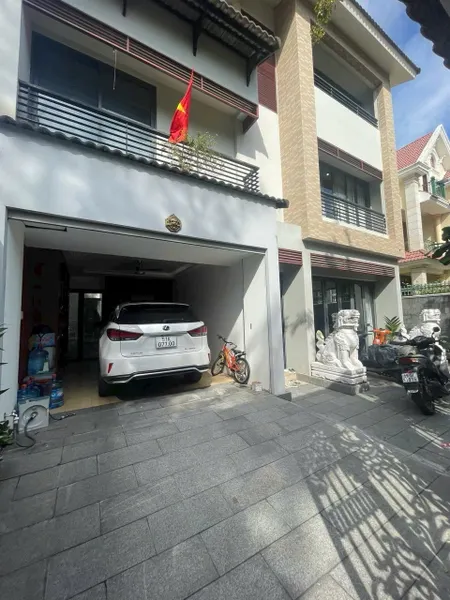 Bán Biệt Thự Sân Vườn Mặt Tiền Đường Số 61 Tân Phong Q7 – VIEW Sông – Sát Công Viên
