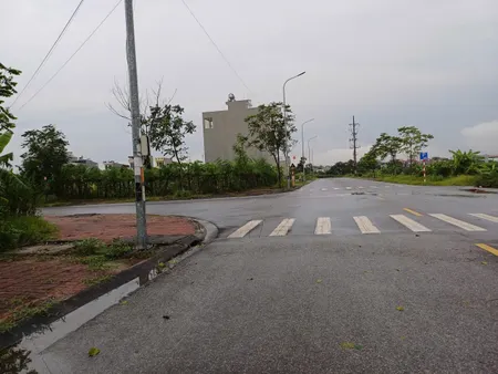 Bán 90m đất dãy F đấu giá kim chân. Đường 19m. Phường vũ ninh bắc ninh
