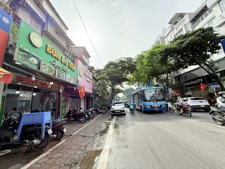 Bán nhà Mặt phố Thái Thịnh (tầng 1) 24/60 m² ngang 5m giá 12.5 tỷ Phường Đống Đa (LH: Zalo 0862299066)