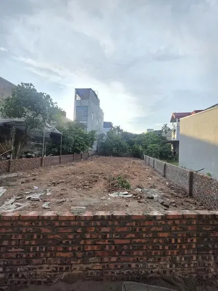 Bán nhà mặt đường Yên Bình, 259m2, MT 10m, đường ô tô, vị trí đẹp, kinh doanh, giá 22.5 tỷ