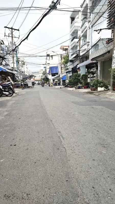 Bán nhà mặt tiền quận 11 - Khu ẩm thực - Tiện vừa ở vừa kinh doanh 7,9 tỷ