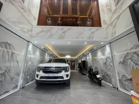 Vị Trí Đẹp, Phố Sài Đồng 100m2 7T, MT 5,1m, Gara 2 Ô Tô, Hàng Xóm vinhomes. Nhỉnh 2x Tỷ