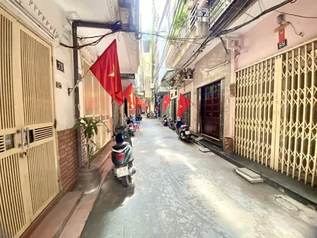 Bán nhà Nguyễn Lương Bằng 30m² ngang 5.4m giá 9.85 tỷ Phường Đống Đa (LH: Zalo 0862299066)