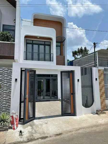 🏡 NHÀ ĐẸP MỚI XÂY – 1 TRỆT 1 LẦU – GIÁ 2TY880– LONG HÒA, CẦN ĐƯỚC