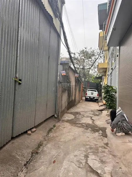 Bán gấp nhà c4*70m liên ninhngọc hồi ô tô 7 chỗ vào nhà 100m ra ql1a chỉ 7.8 tỷ