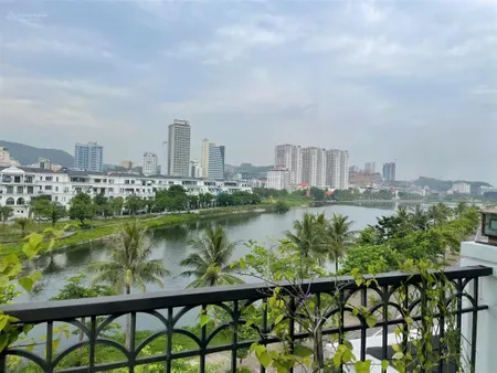 Bán lỗ giá 11 tỉ căn shophouse vip góc view hồ và biển grand bay townhouse hạ long 0914 043 ***