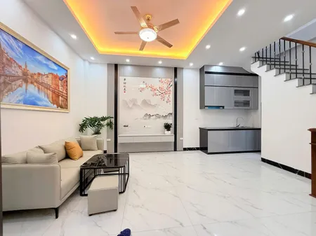 Bán nhà liền kề Kẻ Tạnh – Giang Biên, 5 tầng mới đẹp, gần ngõ ô tô tránh, giá chỉ 5.95 tỷ
