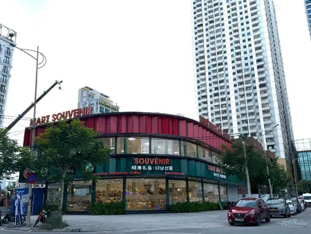 Bán lô góc vị trí kim cương, 2mt đỗ bá và lã xuân oai có dòng tiền. 0905 982 ***