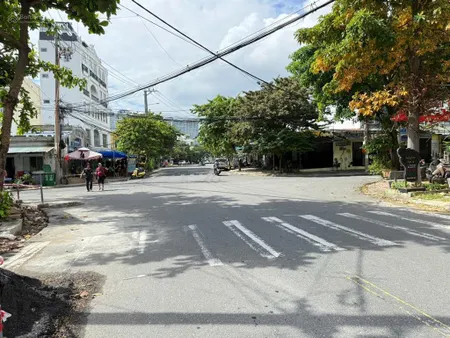Bán đất vị trí đẹp mặt tiền đường 10m nguyễn sáng, sơn trà gần biển mân thái