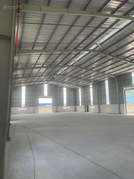 Bán kho xưởng 2.000m2 kcn đức hòa, long an, có pccc tự động, giá bán 30 tỷ