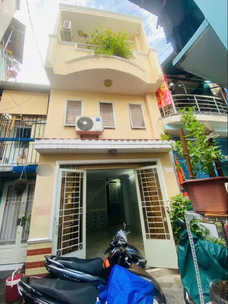 Bán nhà giá 2tỷ290 HXH 8m Lê Quang Định,P.14, Q.Bình Thạnh,35m2, 4PN, 3WC, 2 TẦNG,SHR,CC Trong ngày