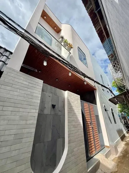 Bán nhà cách Nguyễn Sáng 80m, Sau lưng trường Thiên Hộ Dương