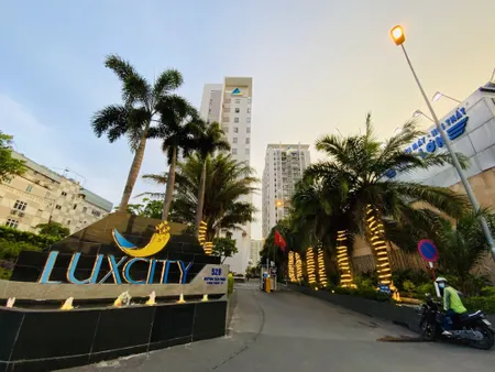 Chính chủ bán chung cư Luxcity