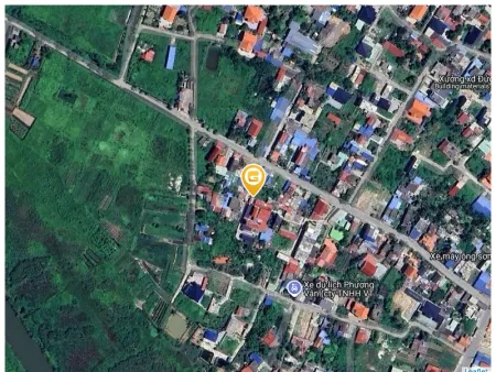 Hàng hiếm cách mặt chợ tdp xích  thổ tầm hơn 100m , vị trí không lỗi nhỏ , dân ở kín mít ! 
Ngõ nông ô tô 16 chỗ đỗ cửa ! Bìa Hồng chính chủ !
Giá chỉ :1,580 tỷ có Lộc lá cho khách thiện chí ! 
☎️☎️alo e Huyền để xem đất và gặp chủ !