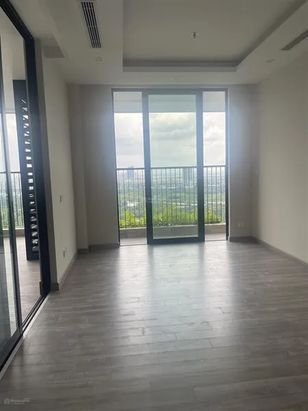 Cần bán căn hoa hậu 2 ngủ sân vườn toà skyforest 95m thông thuỷ giá 7.5 tỷ bao phí