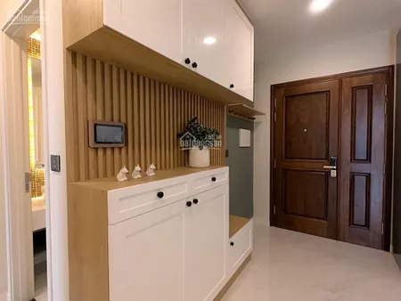 Em trang chuyên bán tại florita có nhiều hàng giá tốt từ 2tỷ350 1pn, 0985 512 ***