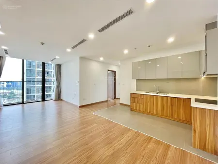 Chính chủ bán căn hộ 3 phòng ngủ, 94,76m2, bếp mở, tầng cao, view đẹp. giá 8.1 tỷ. 0888 887 ***