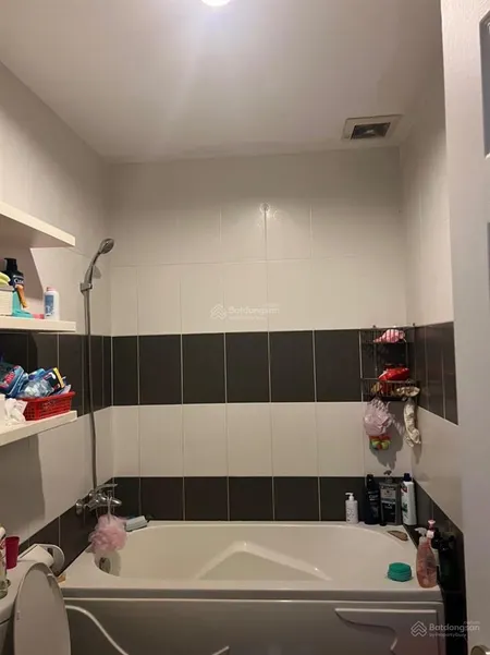 Cần bán gấp căn hộ the navita 3pn 2wc 119m2 đầy đủ nội thất giá 4,4 tỷ, đầy đủ nội thất. vay nh